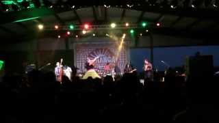 La Santa Cecilia - Monedita (Live @ Pachanga Latino Music Festival 2014, Fiesta Gardens, Austin, TX) La Santa Cecilia - Monedita (Live @ Pachanga Latino Music Festival 2014, Fiesta Gardens, Austin, TX)