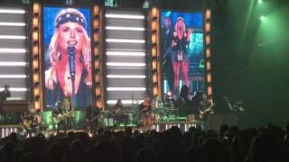 Miranda Lambert: Ugly Lights &amp; Momma&#39;s Broken Heart