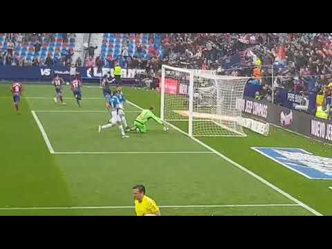 Gol de penalti de José Morales al Espanol