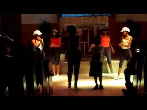 COREOGRAFIA  RAP DA FAMÍLIA DIANTE DO TRONO- NPA PIBVN