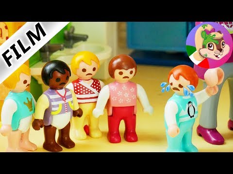Playmobil film italiano|EMMA DEVE ANDARE A SCUOLA - dall'asioo alle elementari |famiglia Vogel