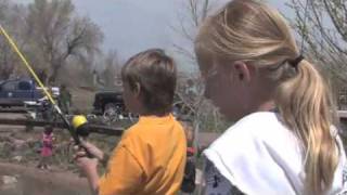 preview picture of video 'VIDEO: 2009 Fishing Derby in Louisville Colorado.'