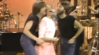 Carole King - Chains (One To One Concert - 1982)