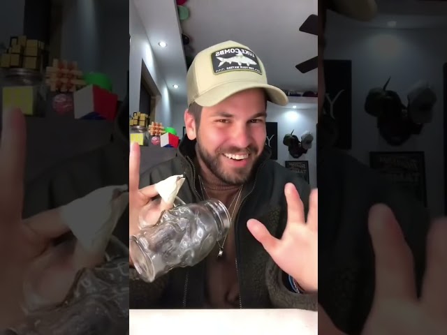 Vídeo relacionado con Taza de metal pesado, color negro en negro, con cuerno de roca, gesto para los fanáticos de la música, taza de metal pesado, taza negra con los dedos, simbolismo, ideal para los amantes de la música,