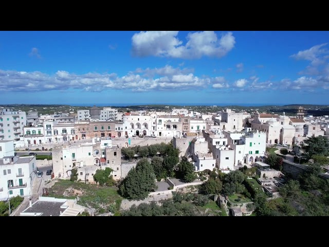 Appartamento d'epoca con terrazzo panoramico in vendita a Cisternino