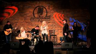 Closer Than We&#39;ve Ever Been - Katie Kendall Live at The Listening Room Cafe