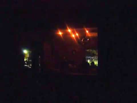 FAT/ONES EN DARWIN BAR. FECHA: 29-08-15