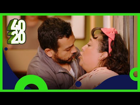 La Toña y su ex novio se ponen calientes en el pasillo | 40 y 20 | C3 2/4 T9 | Distrito Comedia