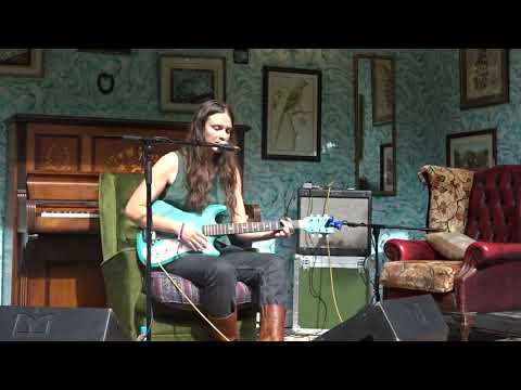 "Human", Molly Sarlé - End Of The Road Festival, Août 2019