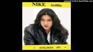 Download lagu Nike Ardilla - Nyalakan Api mp3