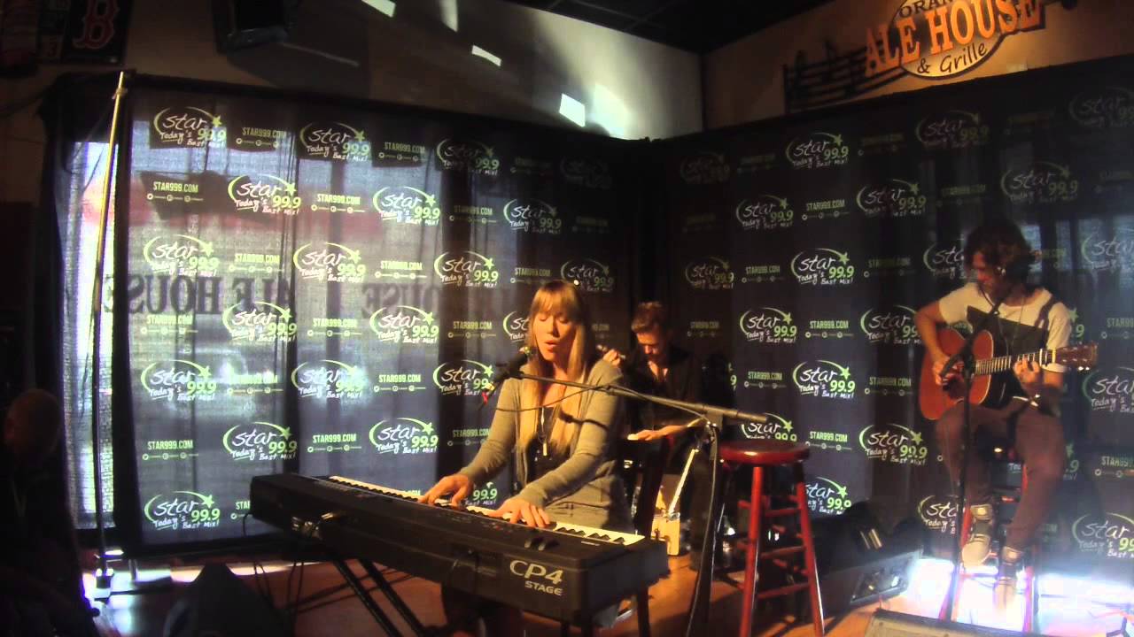 STAR 99.9 Acoustic Session with Colbie Caillat