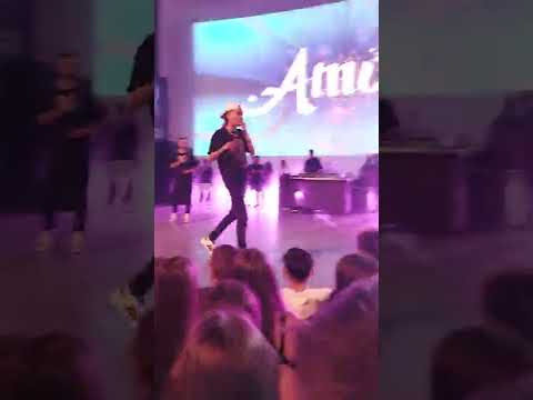 Amuly - De unde sunt (live)
