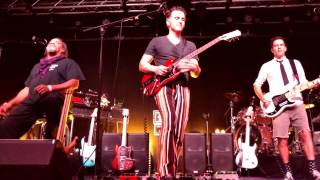 Ride My Face to Chicago -  Dweezil Zappa (Live)