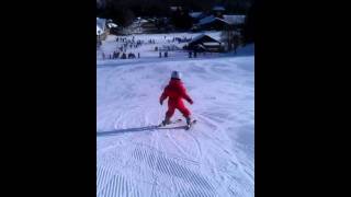 preview picture of video 'Diana skiing'