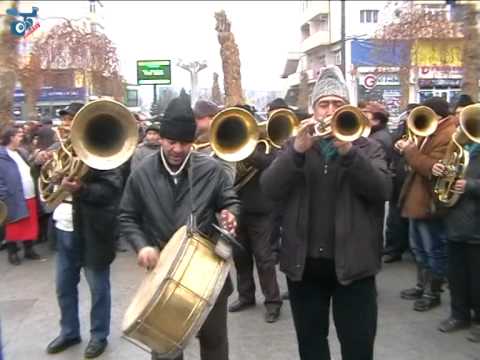Fanfara de la Valea Mare la Festivalul de Datini si Obiceiuri de iarna Vaslui