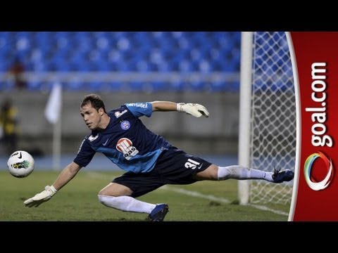 Triple save in Brazil! SUPER goalkeeping by Marcelo Lomba