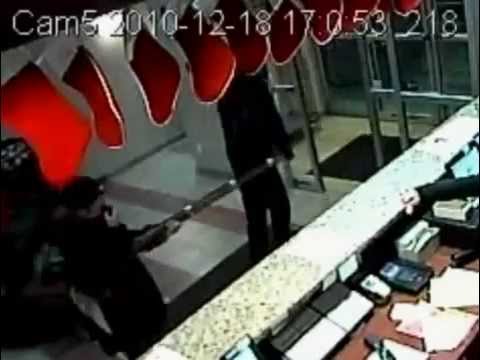Napastnik z muszkietem 