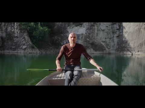 Madlenka a hideandseek