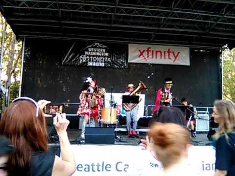 Miwazow and Jinta-La-Mvta at Folklife Festival 2017