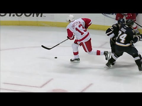 Pavel Datsyuk Splits Blues Defense For Goal (3/12/2011)