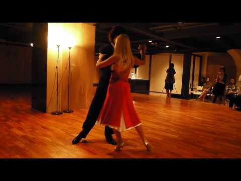 2013 10 25 Federico Naveira & Sabrina Masso (2) Astor Piazzolla - El Recodo