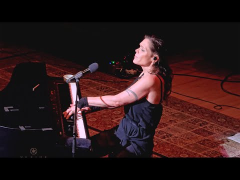 Beth Hart - L.A. Song + My California LIVE @ Santander PAC in Reading, PA on Apr 19, 2025
