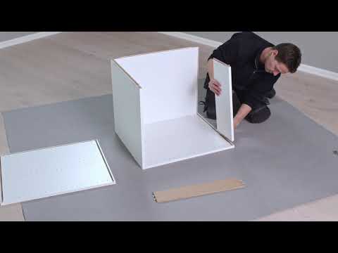 CLICK -pöytäkaapin rungon kasaaminen