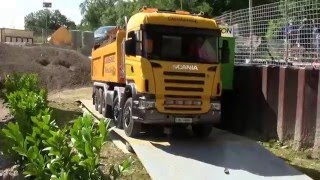 preview picture of video 'RC Scania LB 10x8*6 (Gewichtskontrolle in Lyss)'
