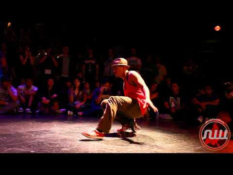 Massive Monkees Day 2011 | Footwork Finals | Thesis vs Free