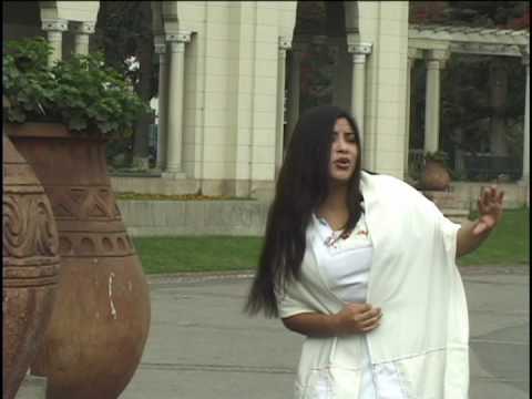 Panuelo Blanco - Yolanda Pinares