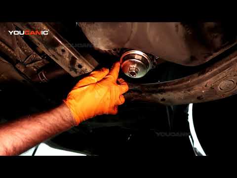 2012-2017 Toyota Camry XV50 Oil Change