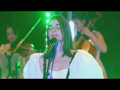 Alexandra Ușurelu - Nicio zi cu tine n-am să uit  (lansare album ”Fata care chiar există”) LIVE