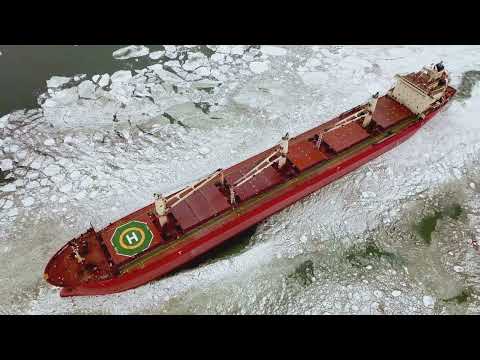 Why Monster Waves Can't Sink Large Ships: Unsinkable Giants