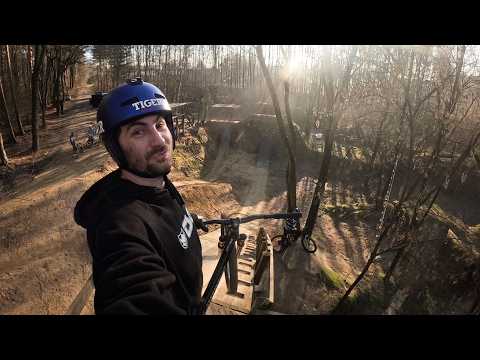 GRUDNIOWE SŁOŃCE czyli SZARÓW DIRT PARK!