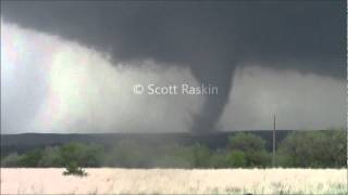 preview picture of video 'Stovepipe tornado Marquette, KS'