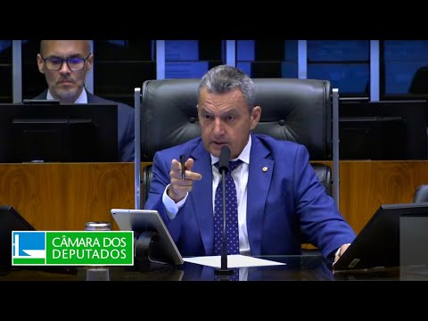 Programa de saúde mental para idosos é aprovado na Câmara - Plenário - 09/04/25