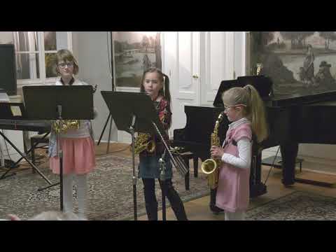 Trio soprán saxofony, zleva B. Strejcová, N. Jandová, J. Komrsková