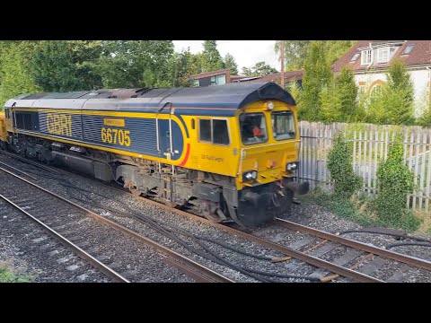 Class 66 | 66705 ‘Golden Jubilee’ | GB Railfreight