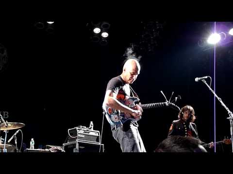 Street Sweeper Social Club - Camden, NJ 6/5/09 - Tom Morello guitar solo (100 little curses)