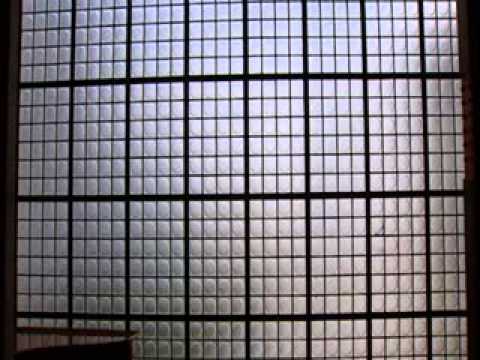 LA MAISON DE VERRE