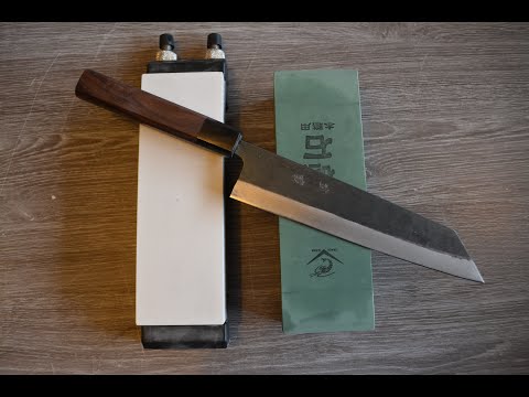 Whetstone Sharpening on the Naniwa "Green brick of joy" 2k and the "Snow White" 8k.