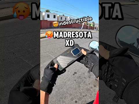 🗣️Mi celular 🤯Indestructible xD #motosmexico #trabajando #motolife #repartidor #biker #gopro