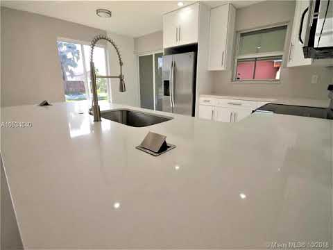 18520 NW 86th Ave ,Hialeah,FL 33015  House For Sale