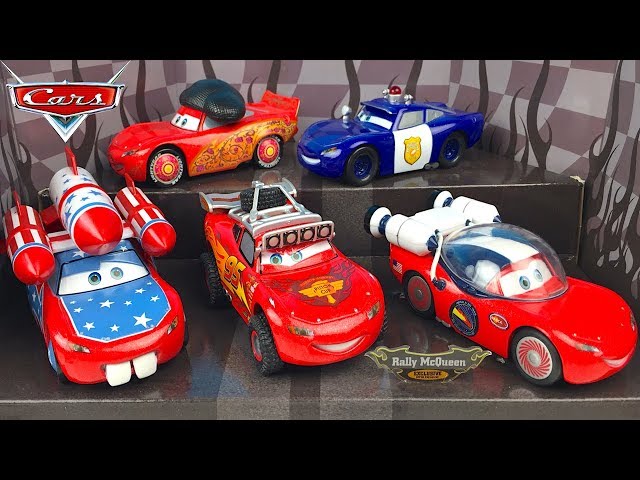 Vídeo relacionado con Disney Store Set de Juguetes de baño de Cars de Disney Pixar, Contiene Cinco Figuras, Incluye a Rayo Mcqueen, Mate, el camión de Bomberos Rojo, Sheriff y Sargento, Adecuado a Partir de los 6 Meses.