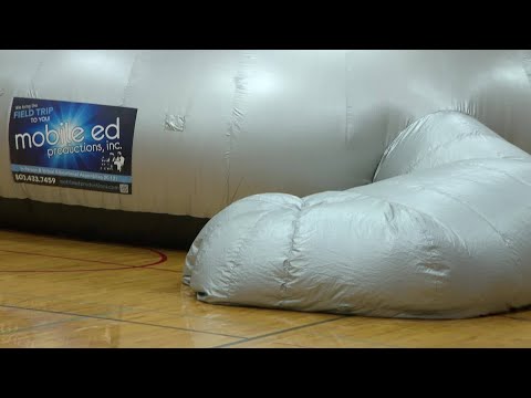 Mathews Elementary School hosts planetarium