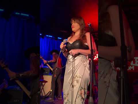 Promotional video thumbnail 3 for Tracy | Live Event Singer