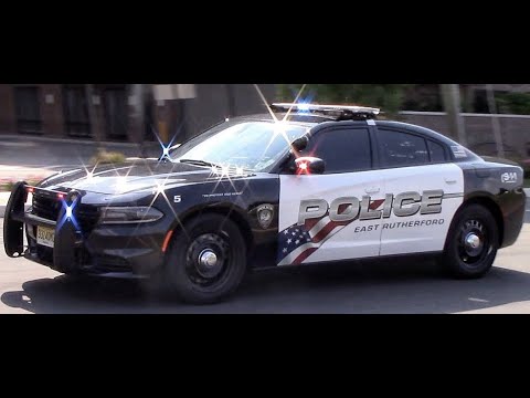 Sovereign Citizen thinks arguing with police is more important than his friend's life.