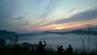 Download lagu TIMELAPSE mp3