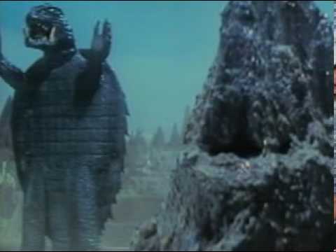 Thumbnail of the video: GAMERA VS GUIRON