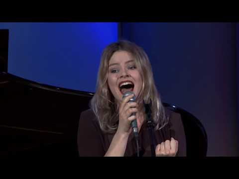 Iść w stronę słońca - wyk. Sandra Rusin | 33. Studio Piosenki Teatru PR - reż. Janusz Gast